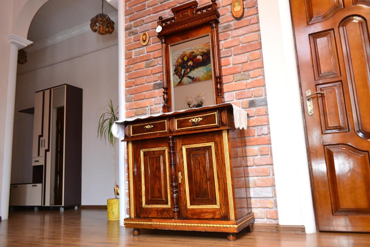 טרנופיל Apartment On Shevchenka Boulevard מראה חיצוני תמונה