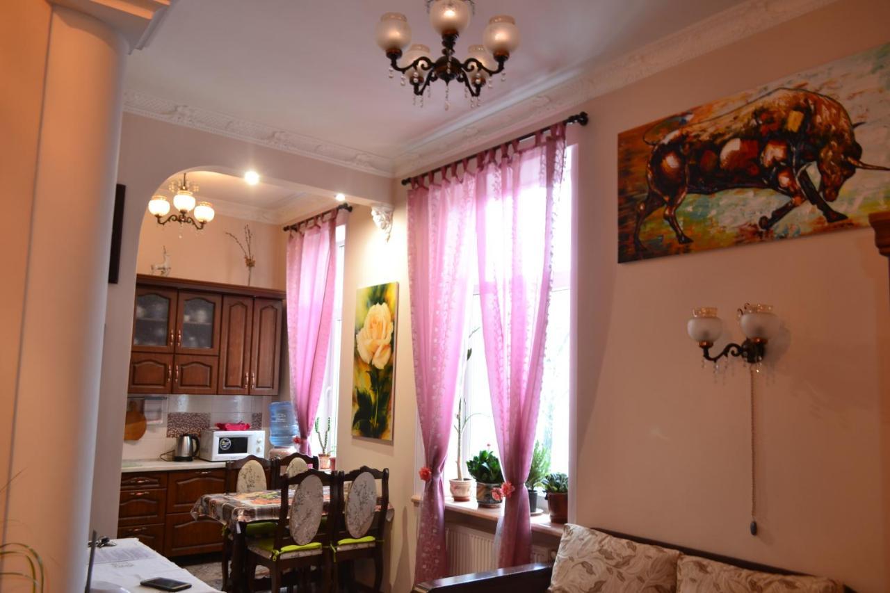 טרנופיל Apartment On Shevchenka Boulevard מראה חיצוני תמונה